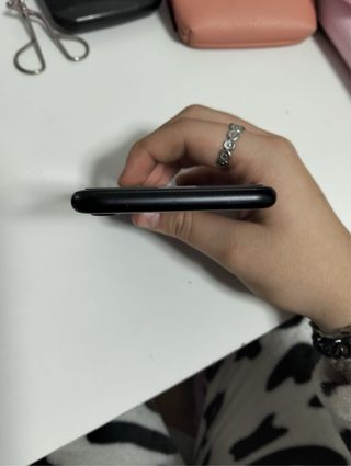 Apple iPhone SE Negro + fundas del mismo movil