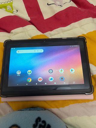 Tablet con Teclado y Ratón