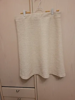 Falda de paño gordito