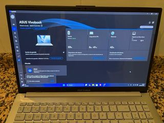Portátil Asus Vivobook Go 15 OLED