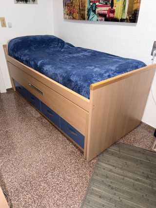 Conjunto de muebles para habitación juvenil.