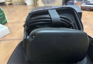 Oculus Quest VR Headset y Controles