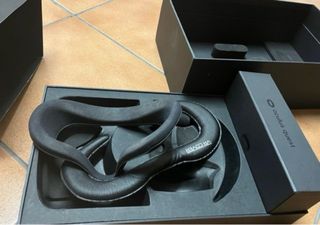 Oculus Quest VR Headset y Controles