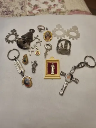 Lote religioso antiguo