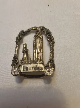 Lote religioso antiguo