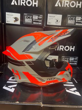 Casco Moto S Cross Airoh Twist 3
