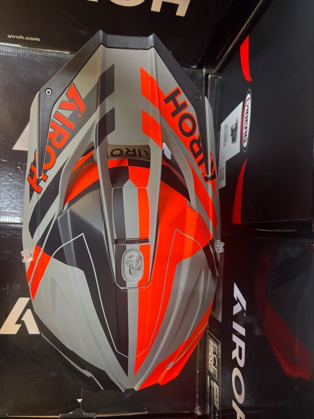 Casco Moto S Cross Airoh Twist 3