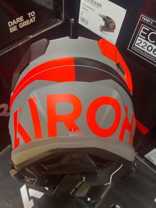 Casco Moto S Cross Airoh Twist 3