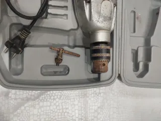 Taladro Percutor WERKU con Maletín