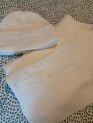 Conjunto Gorro y Bufanda SQUIRREL Blanco