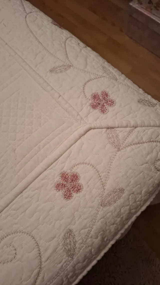 Colcha Algodón Cama 135 ,algodón de calidad.