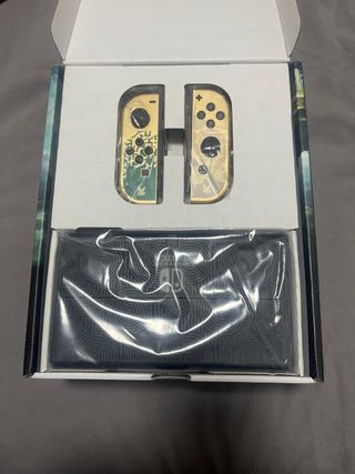 Nintendo Switch OLED Edición Zelda