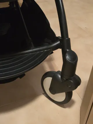 Carrito YOYO+ con capazo y accesorios