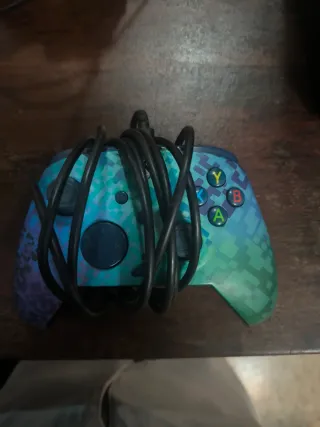 Xbox Series X + Mando + Auriculares Razer