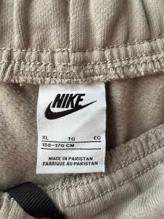 Pantalón niño Nike beige y negro 158-170cm