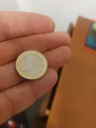 Moeda 1 Euro 2024 com Defeito