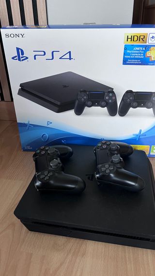 Consola Sony PS4 Negra 1TB + 2 mandos y 3 juegos