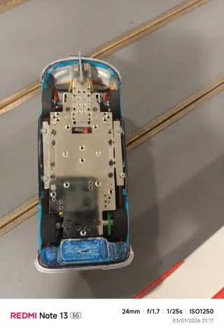 Volkswagen T1 1/24 Hippie Van