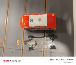 Volkswagen T1 1/24 Hippie Van