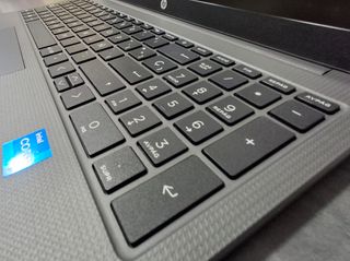 HP 250 G9 Intel Core i5 12th Gen 512GB/32GB