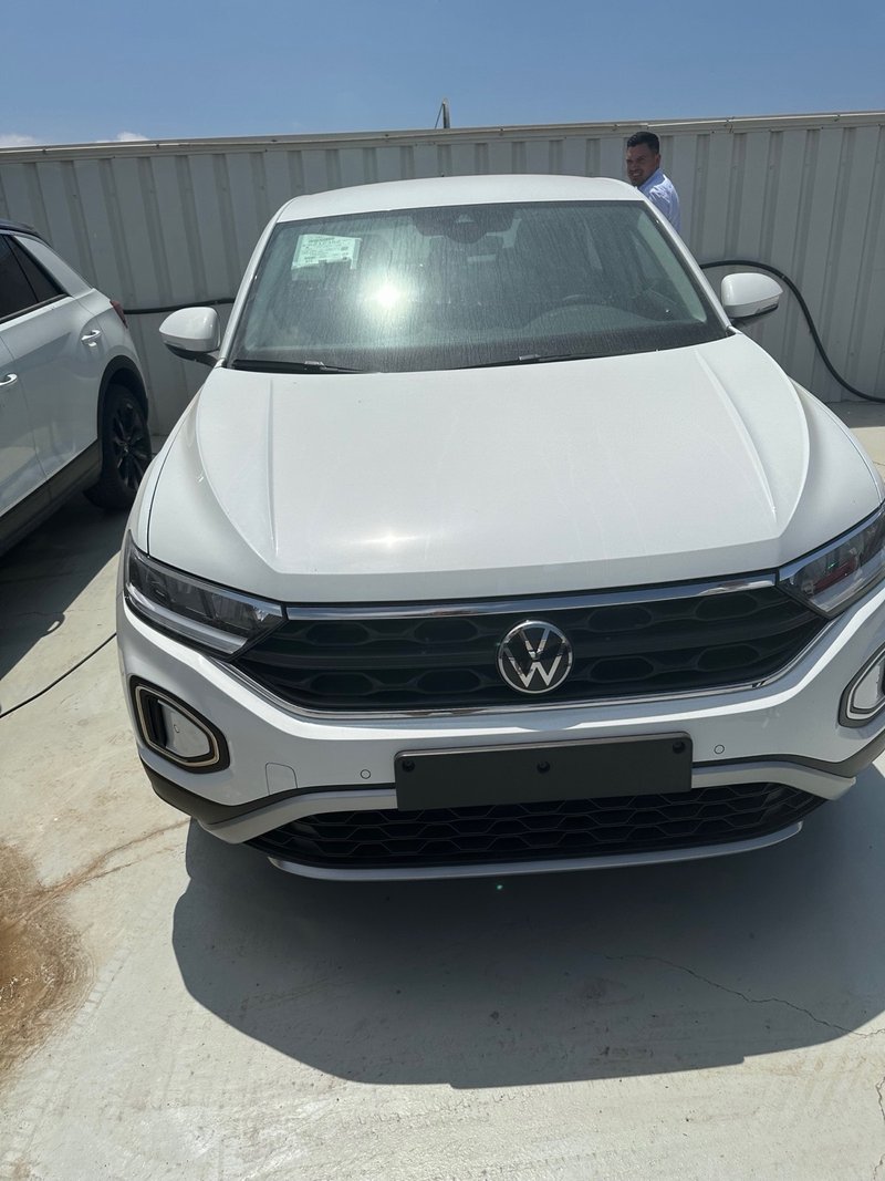 Volkswagen T-Roc 2024 - foto 1