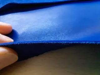 Pelle di vitello intera pieno fiore blu - nappa