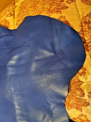 Pelle di vitello intera pieno fiore blu - nappa