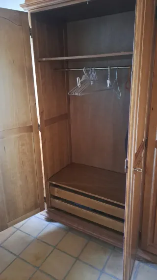 Armadio 4 porte in legno massello