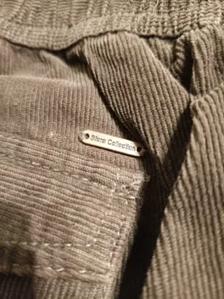 Pantalón cargo de pana verde