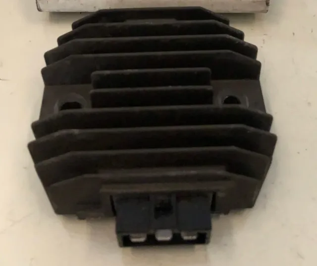 Regulador Yamaha TMAX 530 (2012-2016)