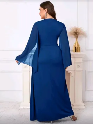 Vestido largo azul drapeado elegante