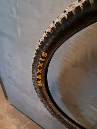 Neumáticos Maxxis 26 x 2.35