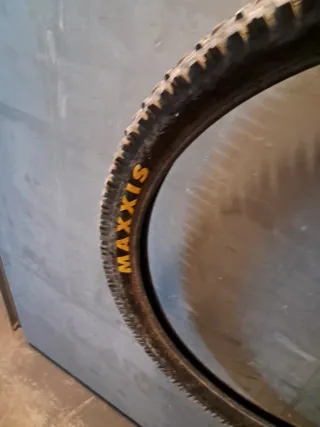 Neumáticos Maxxis 26 x 2.35