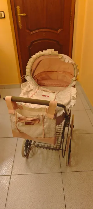 Carrito de bebé clásico reborn