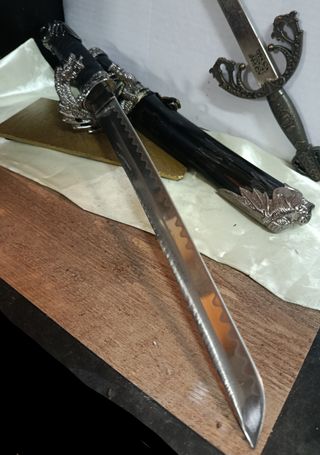 Daga Japonesa Decorativa Garra de Dragón