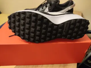 Zapatillas Nike Mujer Negras y Blancas