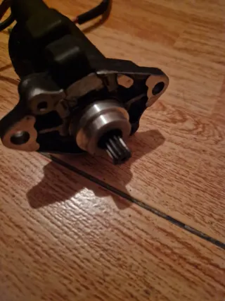 Motor de arranque Piaggio nrg