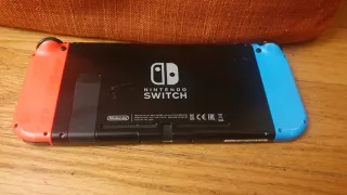 Consola Nintendo Switch Azul/Rojo + Accesorios