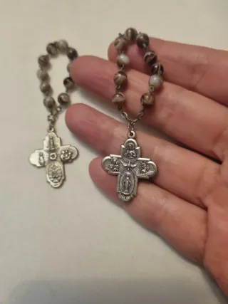 Lote 2 rosarios de bolsillo años 50