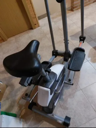 Bicicleta Elíptica Gimnasio