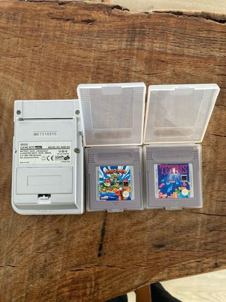 Game Boy Pocket + Tetris y Mario Land 3