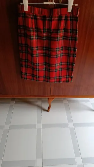 Falda de cuadros escoceses