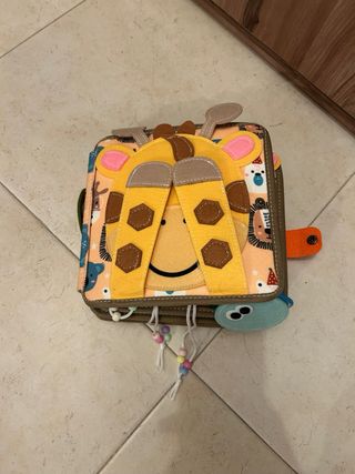 Libro interactivo montessori