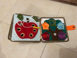 Libro interactivo montessori