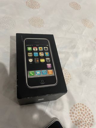 iPhone 2G 8GB Apple