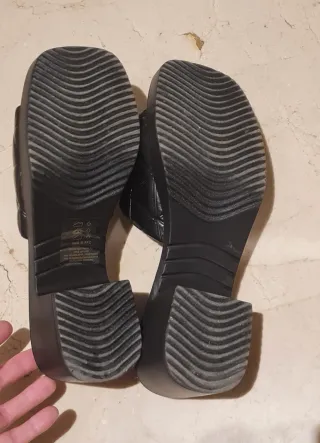 Sandalias cuña negras