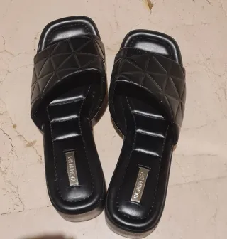 Sandalias cuña negras