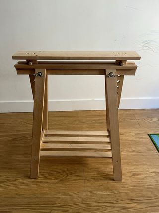 Caballete MITTBACK Ikea patas mesa madera. Montado