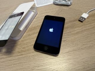 Apple iPod Touch 4ta Gen 32GB Negro Nuevo