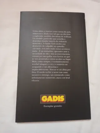 Libro Formigas en gallego